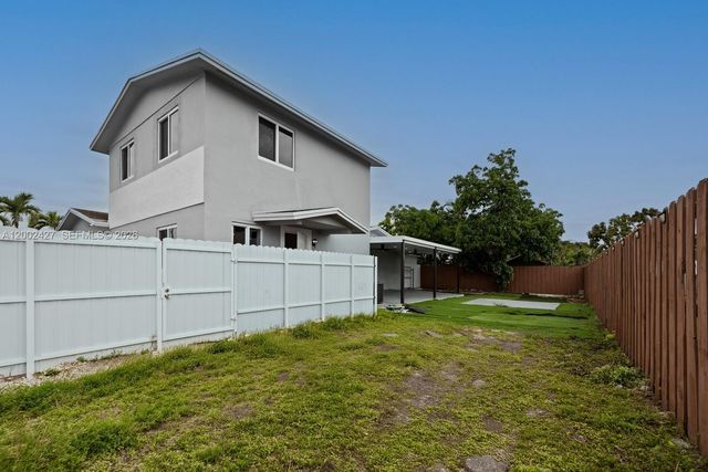 30365 SW 152nd Ct, Homestead, FL 33033