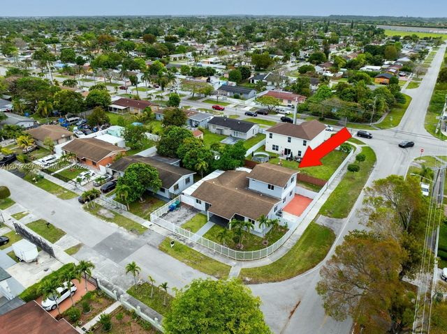 30365 SW 152nd Ct, Homestead, FL 33033