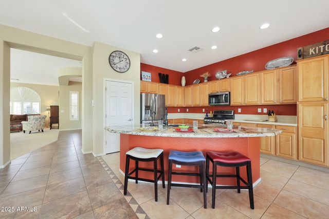 41019 N CONGRESSIONAL Drive, Phoenix, AZ 85086