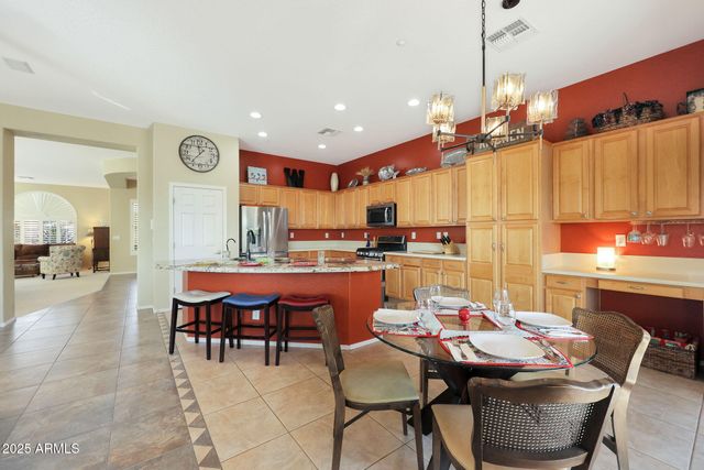 41019 N CONGRESSIONAL Drive, Phoenix, AZ 85086