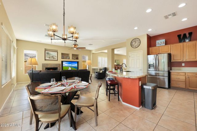 41019 N CONGRESSIONAL Drive, Phoenix, AZ 85086