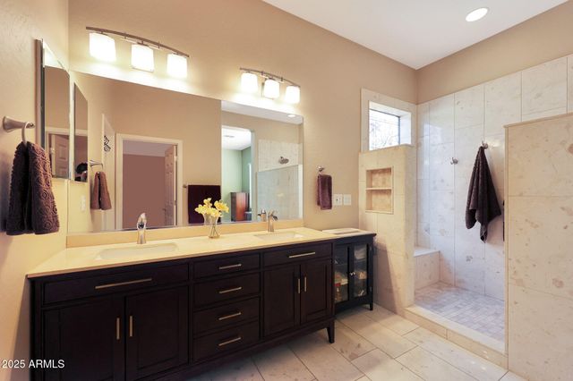 41019 N CONGRESSIONAL Drive, Phoenix, AZ 85086