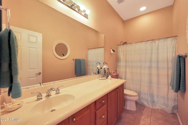41019 N CONGRESSIONAL Drive, Phoenix, AZ 85086