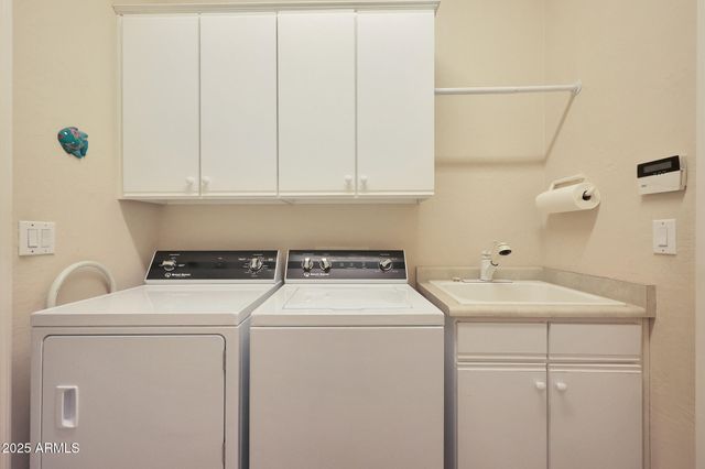 41019 N CONGRESSIONAL Drive, Phoenix, AZ 85086
