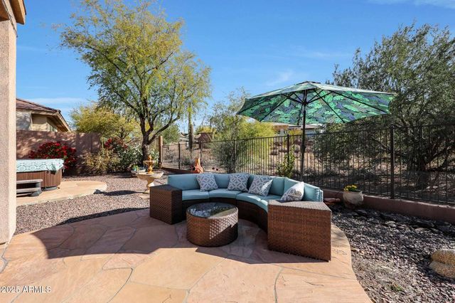 41019 N CONGRESSIONAL Drive, Phoenix, AZ 85086