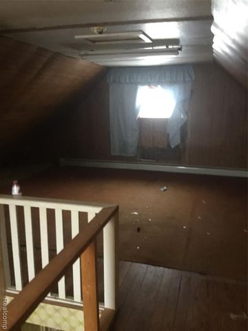 224 W Princeton Avenue, Pontiac, MI 48340