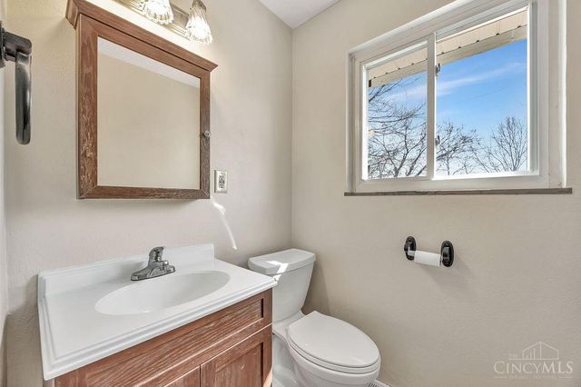 104 Chamberlin Drive, Hamilton, OH 45013