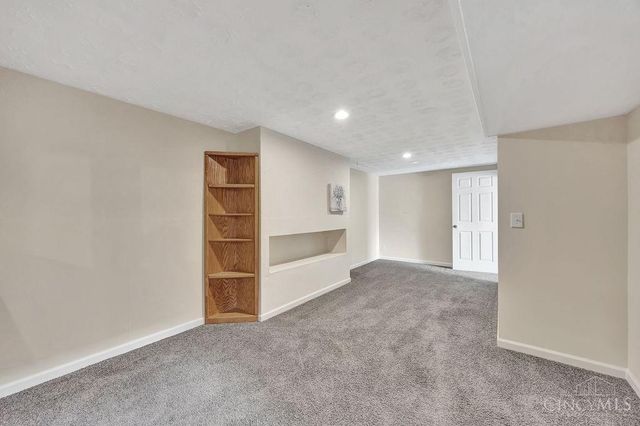 104 Chamberlin Drive, Hamilton, OH 45013