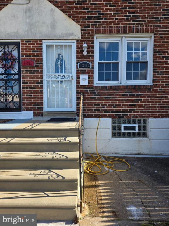 6303 VANDIKE ST, PHILADELPHIA, PA 19135 — photo 2