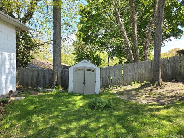 16 Birch Drive, Ronkonkoma, NY 11779