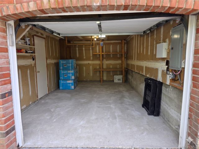 16 Birch Drive, Ronkonkoma, NY 11779
