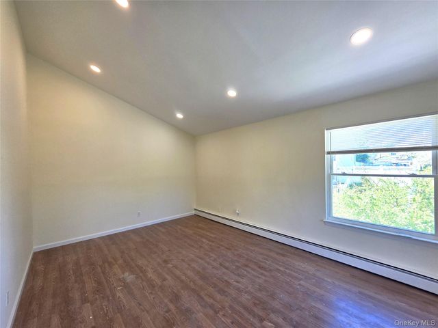 16 Birch Drive, Ronkonkoma, NY 11779