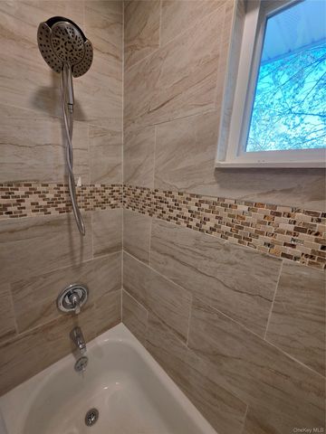 16 Birch Drive, Ronkonkoma, NY 11779