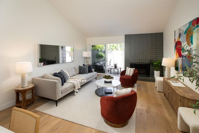 858 Erickson Lane, Foster City, CA 94404