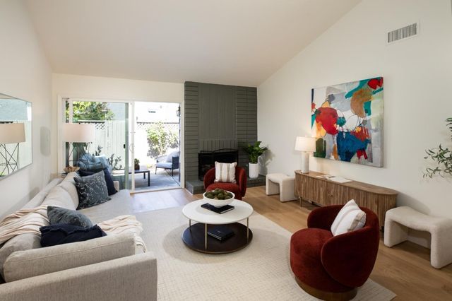858 Erickson Lane, Foster City, CA 94404