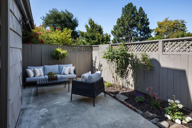 858 Erickson Lane, Foster City, CA 94404