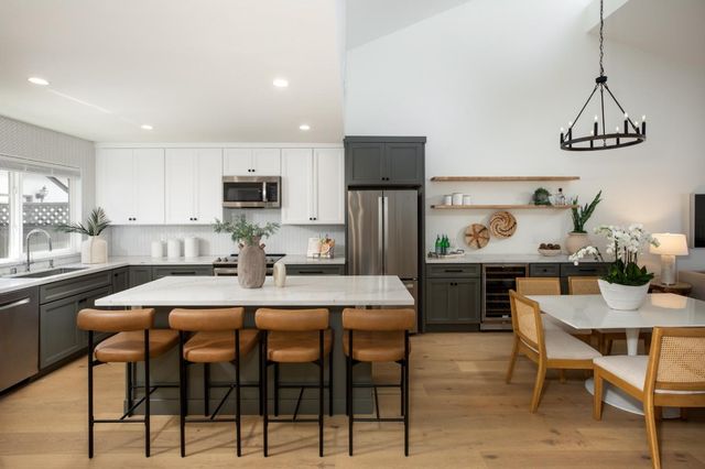 858 Erickson Lane, Foster City, CA 94404