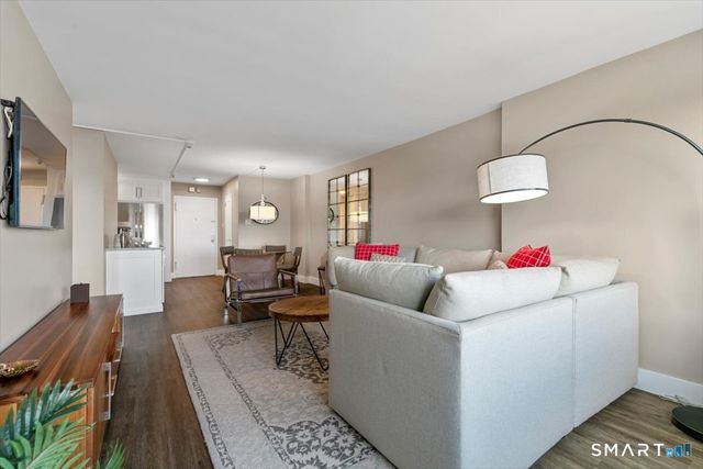 100 York Street 16J, New Haven, CT 06511