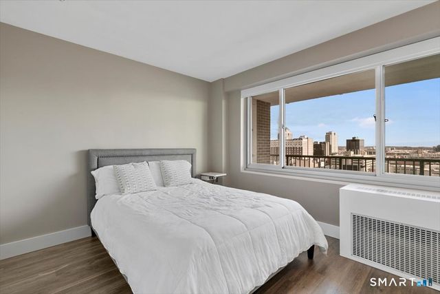 100 York Street 16J, New Haven, CT 06511