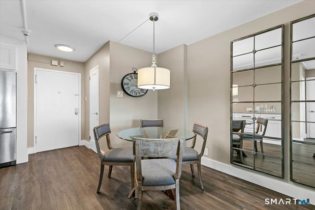 100 York Street 16J, New Haven, CT 06511