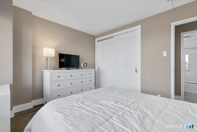100 York Street 16J, New Haven, CT 06511