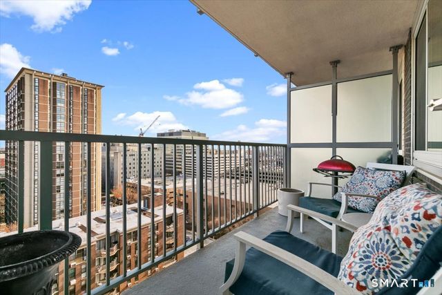 100 York Street 16J, New Haven, CT 06511