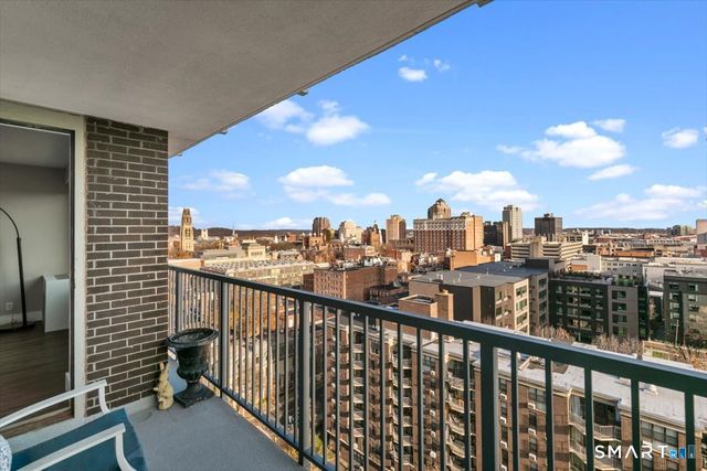 100 York Street 16J, New Haven, CT 06511