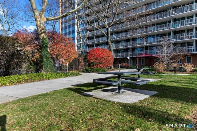 100 York Street 16J, New Haven, CT 06511