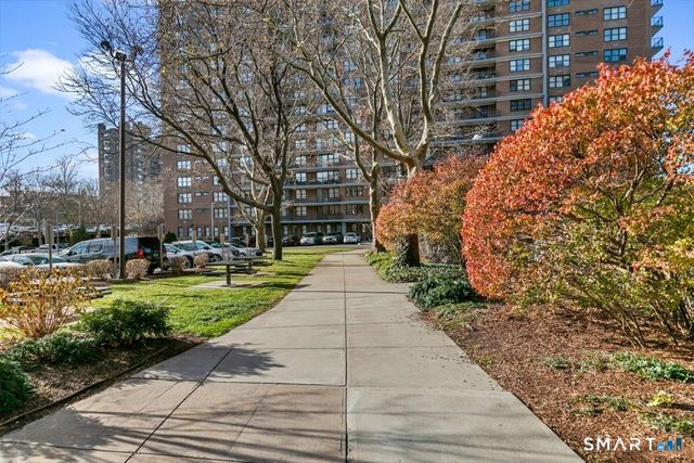 100 York Street 16J, New Haven, CT 06511