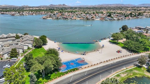 13460 Chinquapin, Victorville, CA 92395