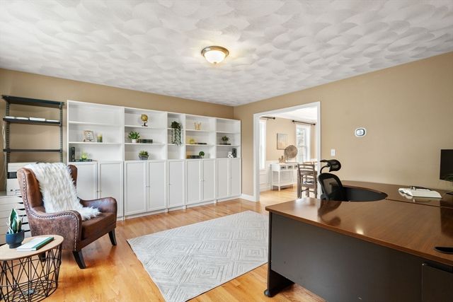 77 West Street, Wilmington, MA 01887