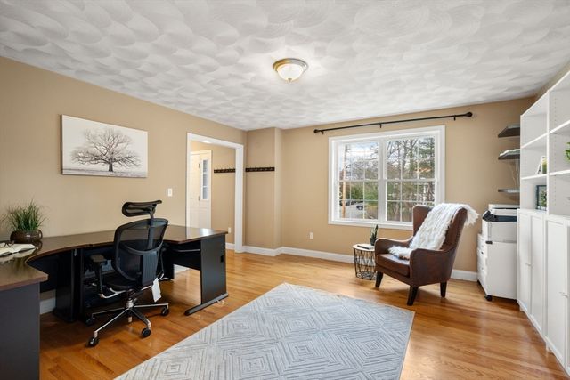 77 West Street, Wilmington, MA 01887