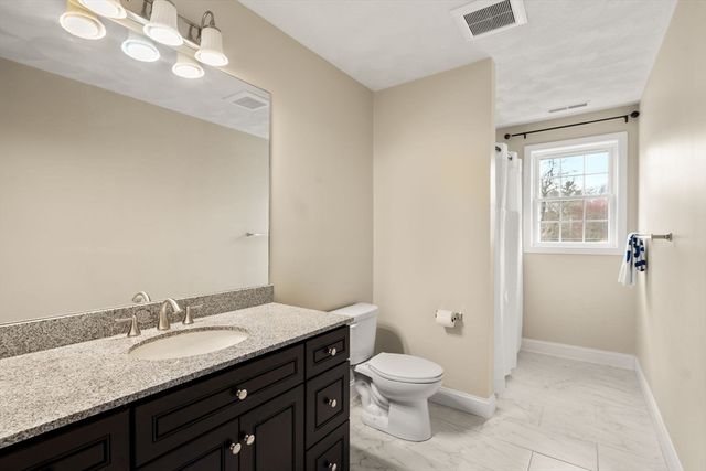 77 West Street, Wilmington, MA 01887