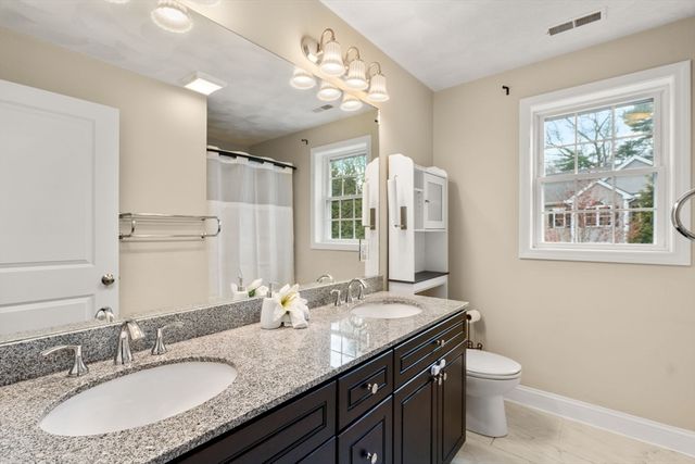 77 West Street, Wilmington, MA 01887