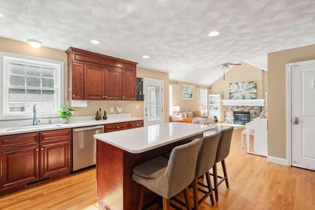 77 West Street, Wilmington, MA 01887