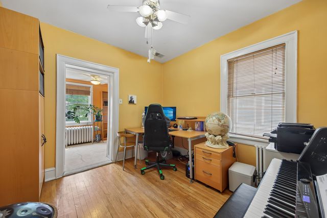 6551 N Maplewood Avenue, Chicago, IL 60645