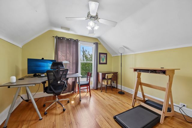 6551 N Maplewood Avenue, Chicago, IL 60645