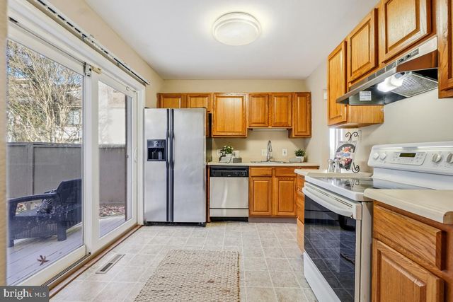 5457 EL CAMINO, Columbia, MD 21044