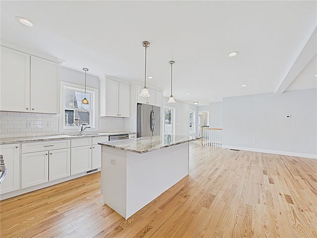 42 Vespia Lane, South Kingstown, RI 02879