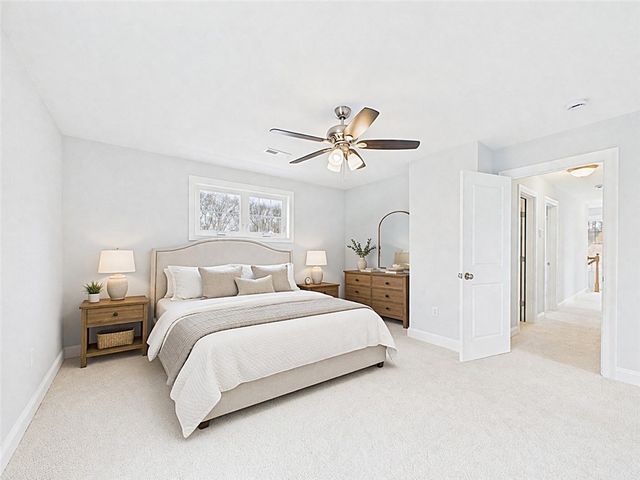 42 Vespia Lane, South Kingstown, RI 02879