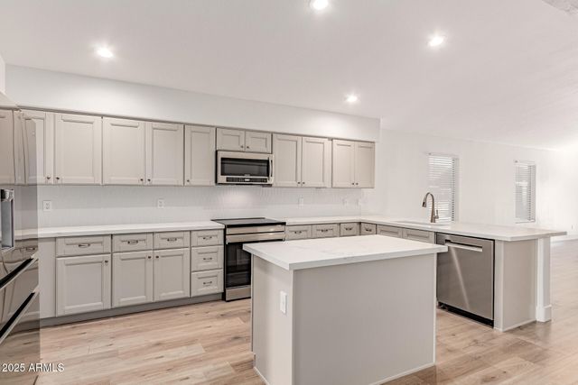 19119 E SUNNYDALE Drive, Queen Creek, AZ 85142