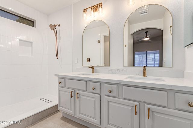 19119 E SUNNYDALE Drive, Queen Creek, AZ 85142