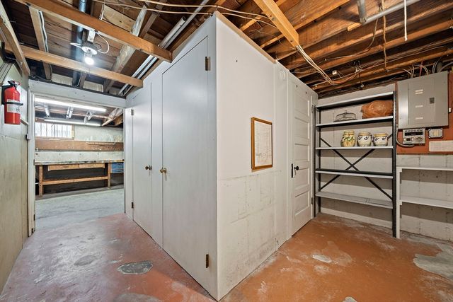 447 E Main St, Avon, MA 02322