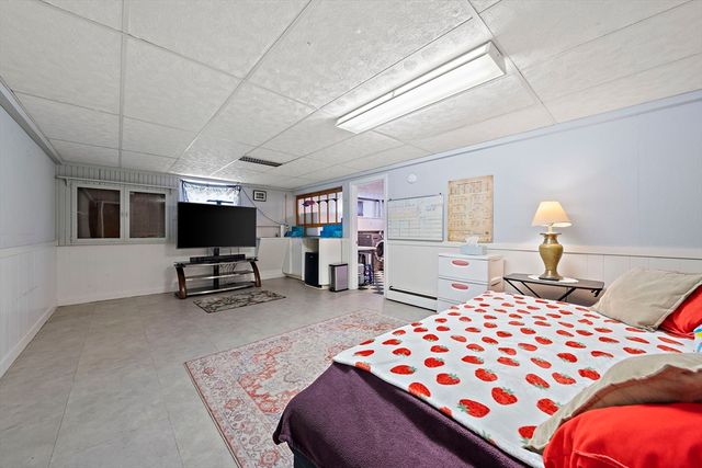 447 E Main St, Avon, MA 02322