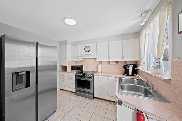 447 E Main St, Avon, MA 02322