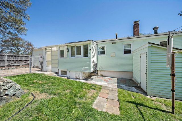 447 E Main St, Avon, MA 02322