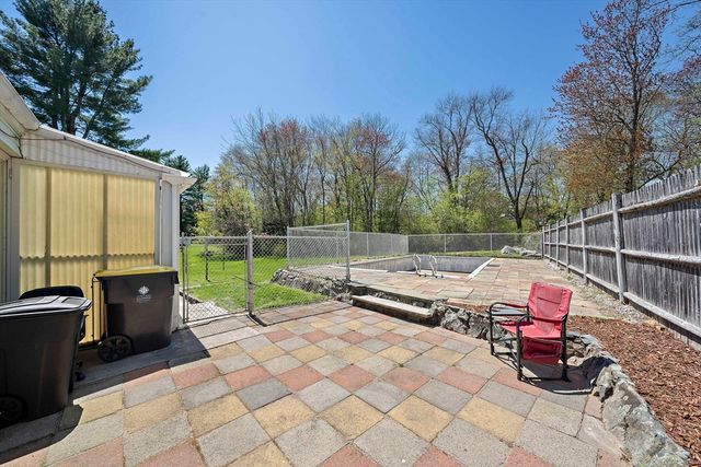 447 E Main St, Avon, MA 02322