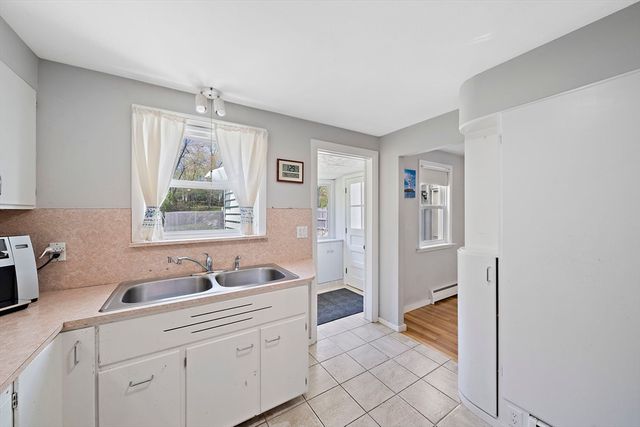 447 E Main St, Avon, MA 02322