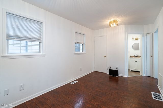 215 Jefferson Street, Lorain, OH 44052