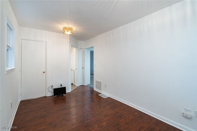 215 Jefferson Street, Lorain, OH 44052